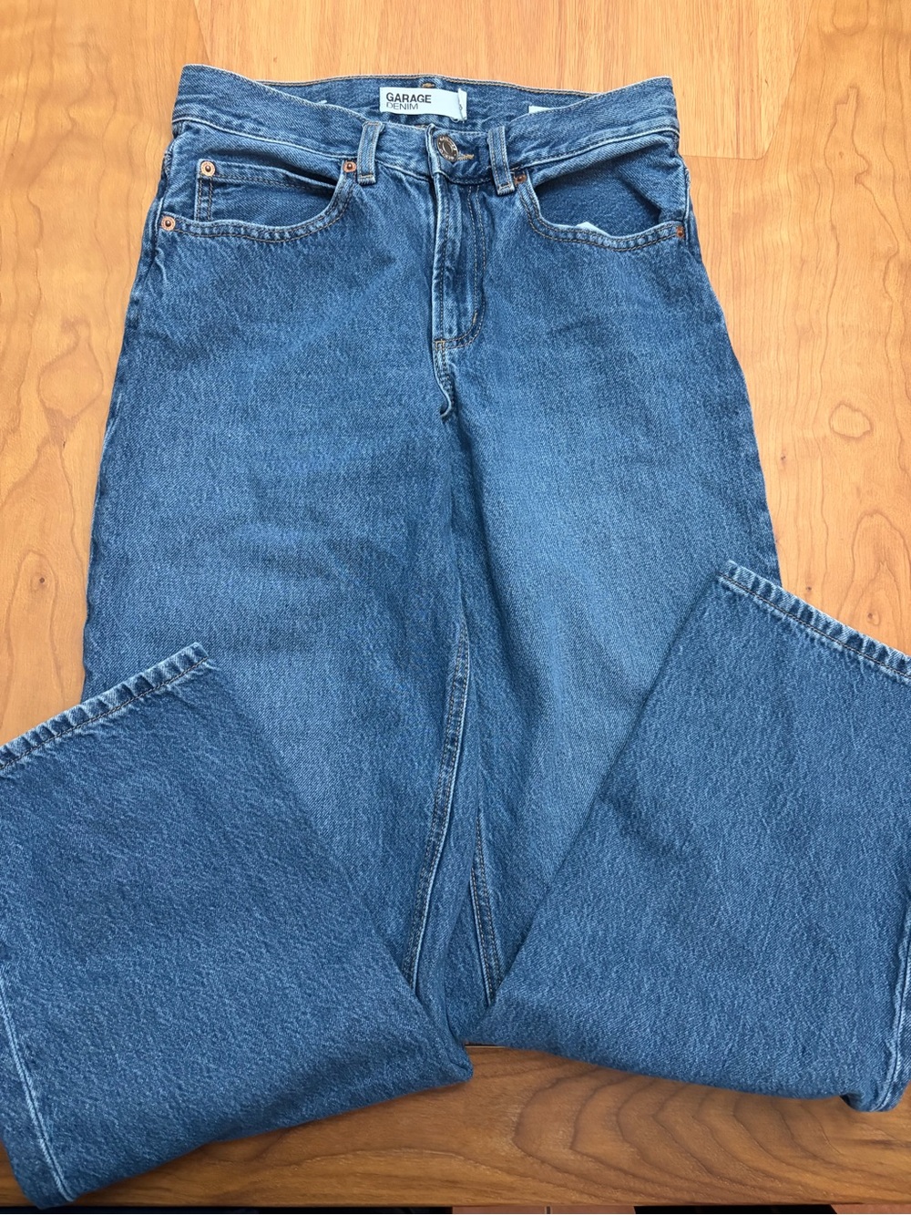 Garage Denim Mid Blue low-rise baggy Jeans